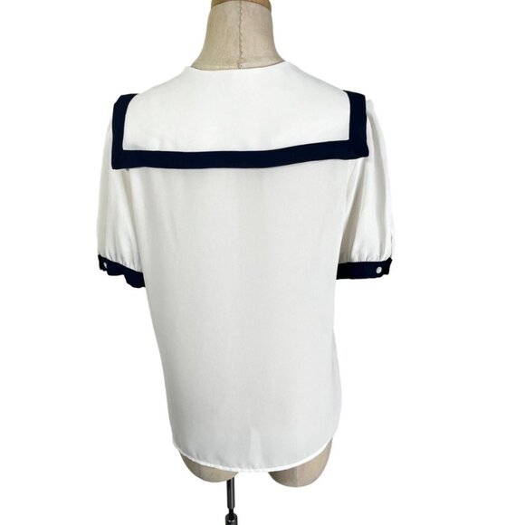 40% off! David Matthew blouse Women's M white blue navy style short sleeve butto - Picture 7 of 7